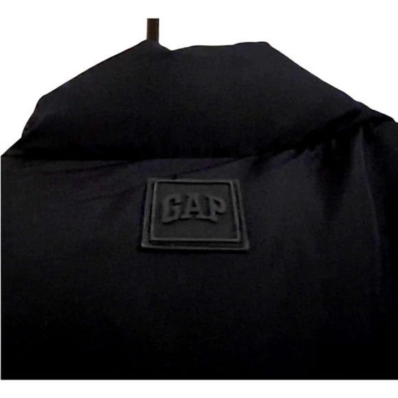 GAP Vest - Picture 4 of 5